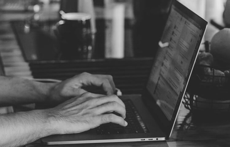 HOW TO BUILD AN SEO STRATEGY